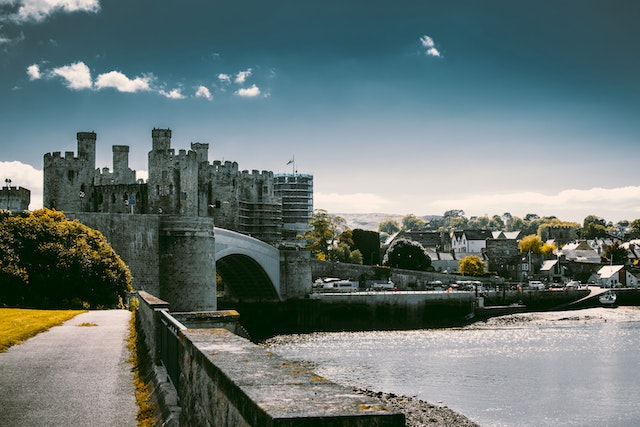 Picture of a Welsh city